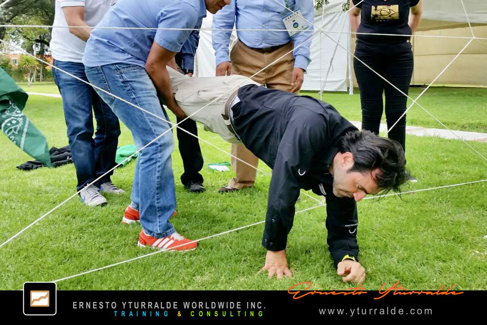 Team Building Colomnbia Talleres de Cuerdas Bajas | Team Building Empresarial para el desarrollo de equipos de trabajo en Quito