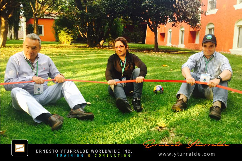 Team Building Colomnbia Talleres de Cuerdas Bajas | Team Building Empresarial para el desarrollo de equipos de trabajo en Quito
