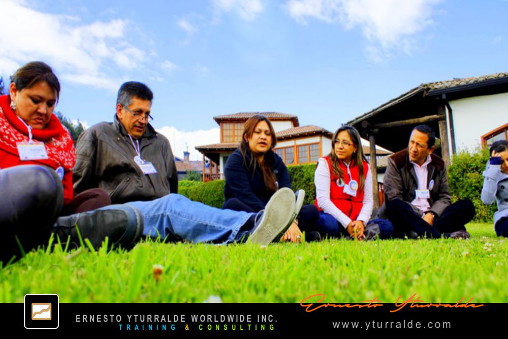 Team Building Colomnbia Talleres de Cuerdas Bajas | Team Building Empresarial para el desarrollo de equipos de trabajo en Quito